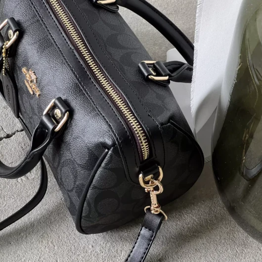Сумка Coach Mini Rowan Crossbody  In Signature чорний