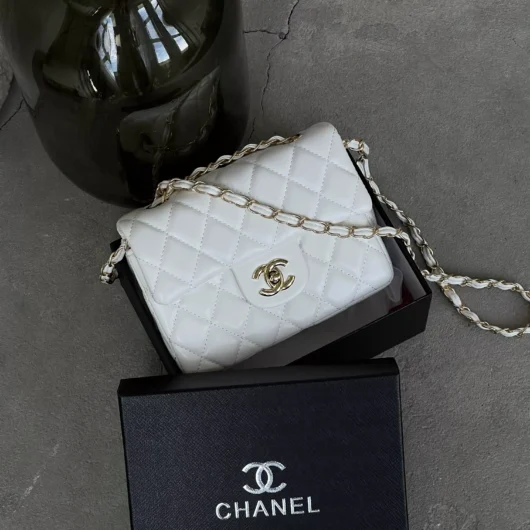 Сумка жіноча Chanel міні гладка білий