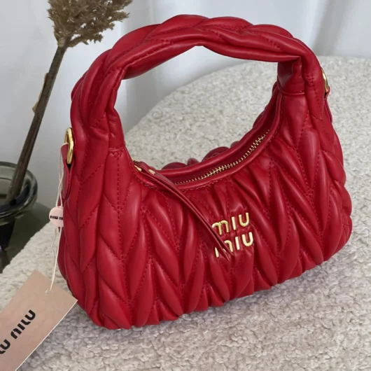 Сумка Miu Miu Wander Matelassé Nappa Leather червоний