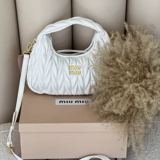 Сумка Miu Miu Wander Matelassé Nappa Leather Hobo Bag білий
