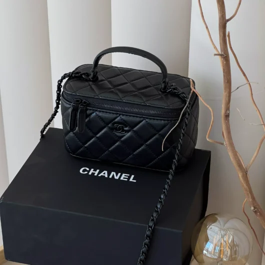 Сумка Chanel Classic Lambskin Pearl Crush Vanity Bag Premium чорний матовий