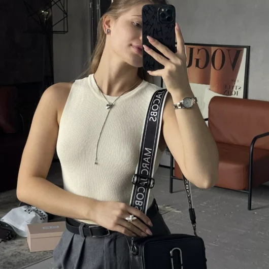 Сумка Marc Jacobs Snapshot на широкому ременці чорний