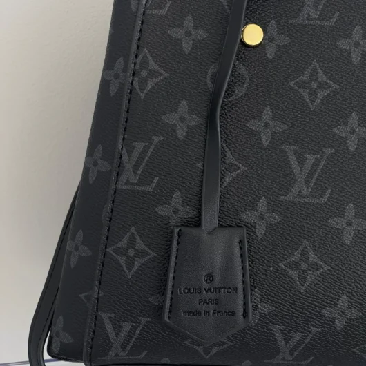Сумка Louis Vuitton Montaigne Handbag in Monogram чорний