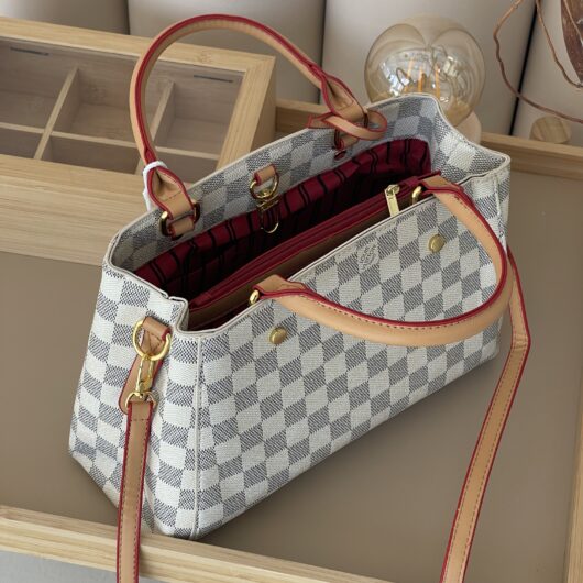 Сумка Louis Vuitton Montaigne Handbag in Monogram бежевий шахмати