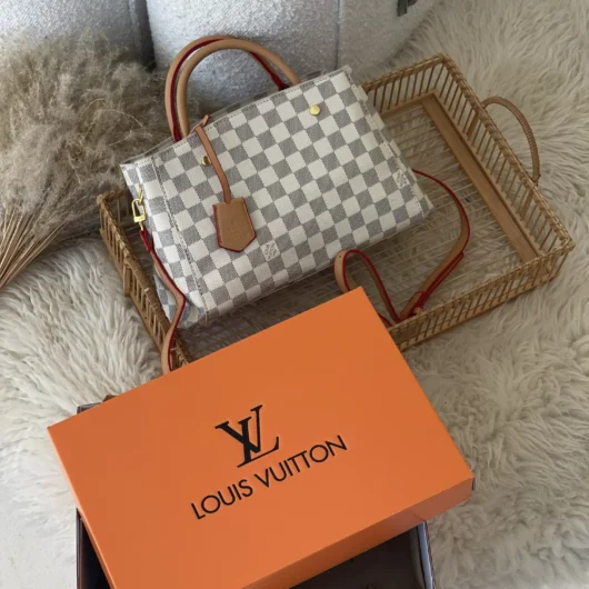 Сумка Louis Vuitton Montaigne Handbag in Monogram бежевий шахмати