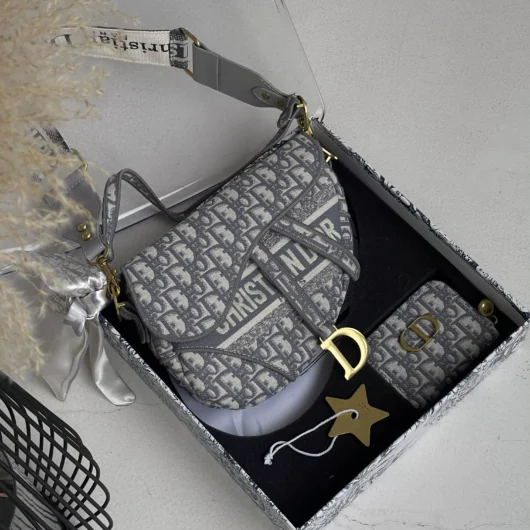 Набір подарунковий Dior Saddle — сумка сідло та кархолдер світло-сірий