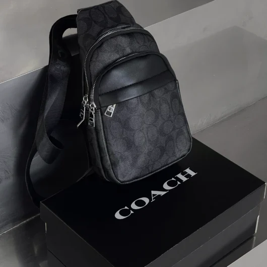 Чоловіча сумка слинг через плече Coach чорний