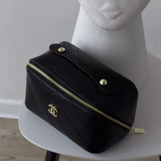 Жіноча косметичка Chanel чорний золото