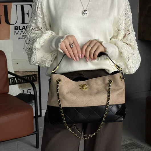 Сумка Chanel Metiers D’art Bag бежевий
