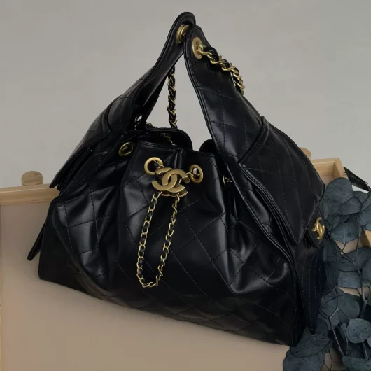 Сумка жіноча Chanel 33 Medium Handbag чорний