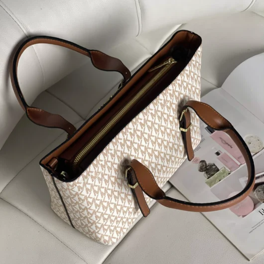 Сумка жіноча Michael Kors Moore small tote bag молочний