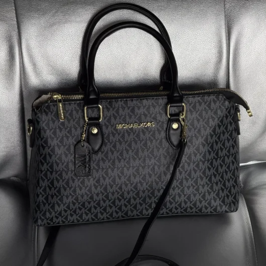 Сумка Michael Kors Crossbody чорний