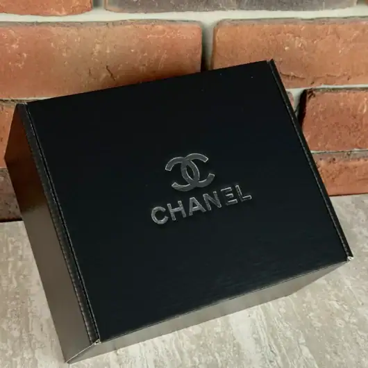 Коробка Chanel маленька