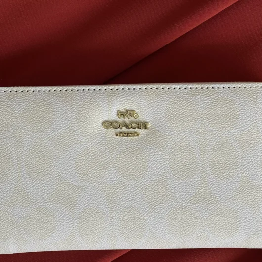 Гаманець Coach великий напис білий