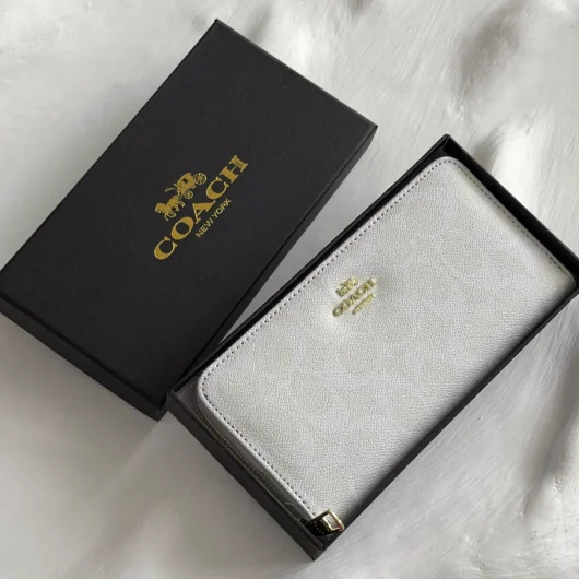 Гаманець Coach великий напис білий