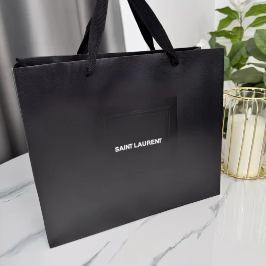 Пакет Medium size Yves Saint-Laurent