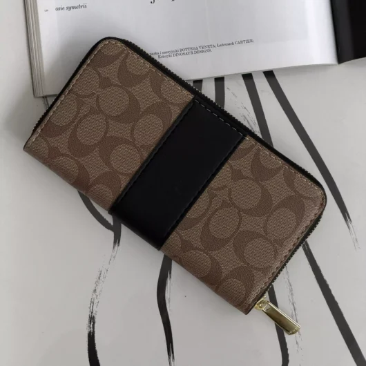 Гаманець Coach Accordion Zip Wallet коричнево-чорний