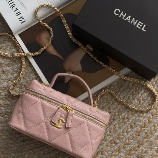 Сумка Chanel Vanity with Chain пудровий