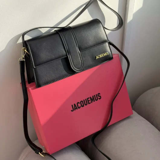 Сумка Jacquemus Le Grand Bambino на два ремінця чорний