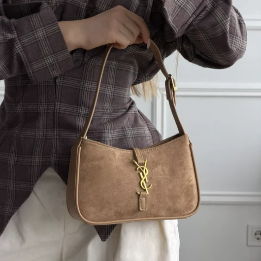 Сумка  Yves Saint Laurent Le 5 A 7 замша бежевий