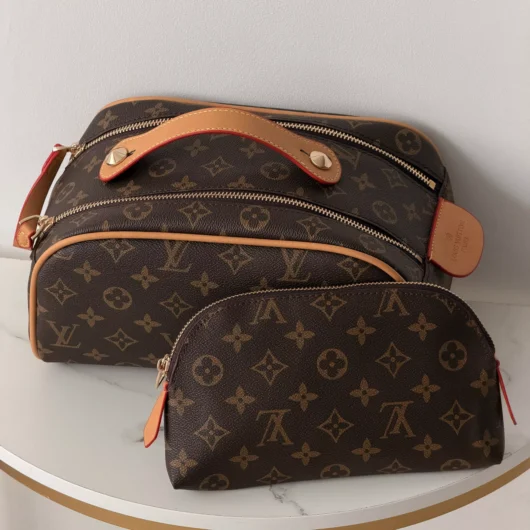 Жіноча косметичка Louis Vuitton Dopp Kit коричневий + беж