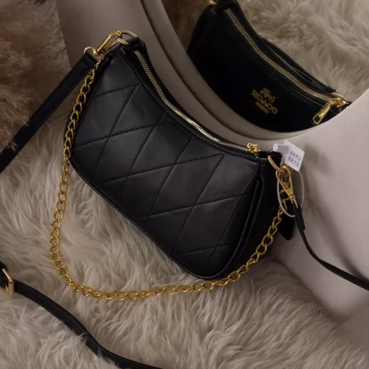 Сумка Coach Teri Shoulder Bag With Quilting чорний