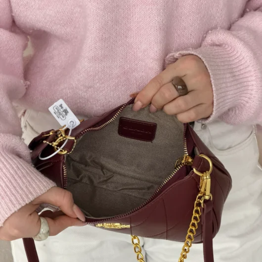 Сумка Coach Teri Shoulder Bag With Quilting бордовий