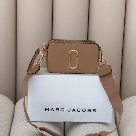 Жіноча сумка крос боді Marc Jacobs The Snapshot бежевий