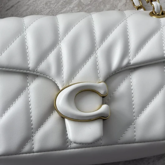 Сумка Coach Tabby Shoulder Bag 26 мат білий