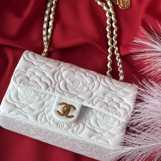 Жіноча сумка Chanel Classic Double Flap Bag Camellia білий золото