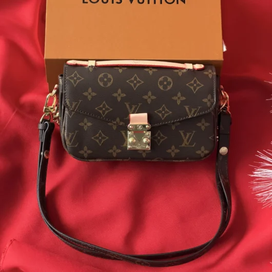 Сумка Louis Vuitton Pochette Metis East West Monogram коричневий