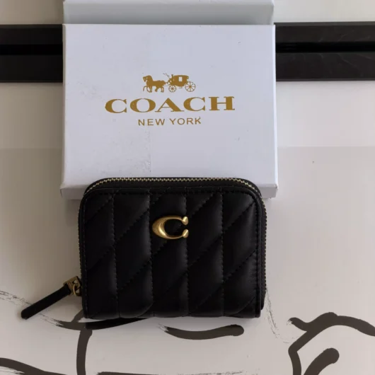 Гаманець Coach mini Quilted Pillow Essential Zip чорний