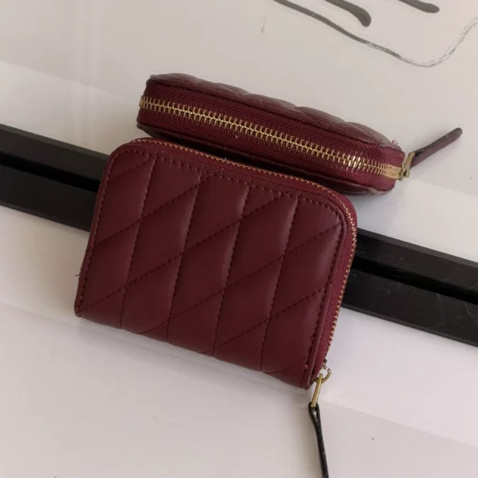 Гаманець Coach mini Quilted Pillow Essential Zip бордовий