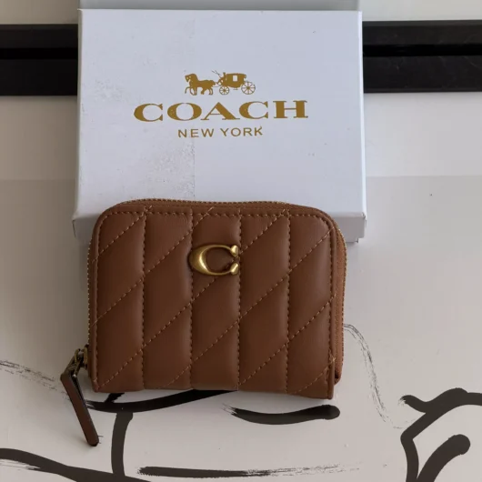 Гаманець Coach mini Quilted Pillow Essential Zip коричневий