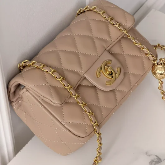Сумка Chanel Classic Flap Mini Bag бежевий
