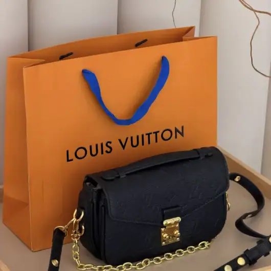 Сумка Louis Vuitton Pochette Metis East West Monogram чорний