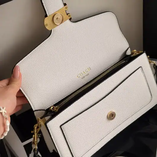 Сумка Coach Tabby Black еко білий