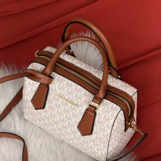 Сумка Michael Kors Hayes Duffle ваніль