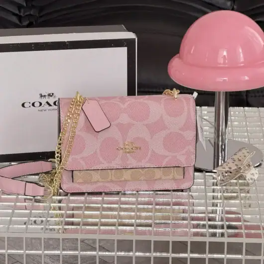 Сумка Coach Mini Klare Crossbody in Signature Canvas рожево-пудровий