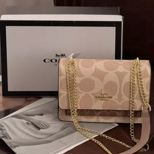 Сумка Coach Mini Klare Crossbody in Signature Canvas пудрово-коричневий