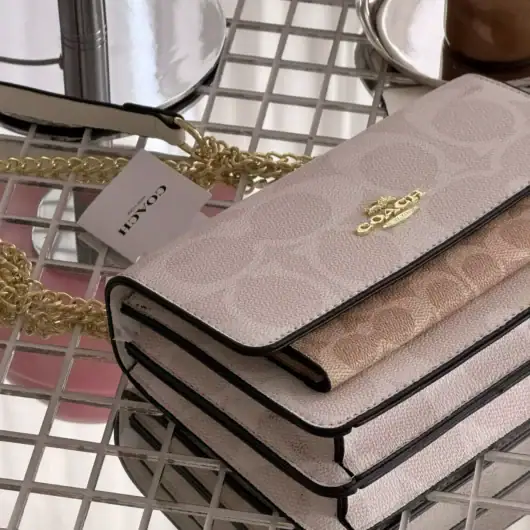 Сумка Coach Mini Klare Crossbody in Signature Canvas молочно-бежевий