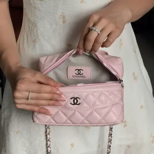 Сумочка Chanel LP 26 Vanity mini рожевий