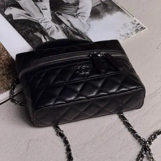 Сумочка Chanel LP 26 Vanity mini чорний