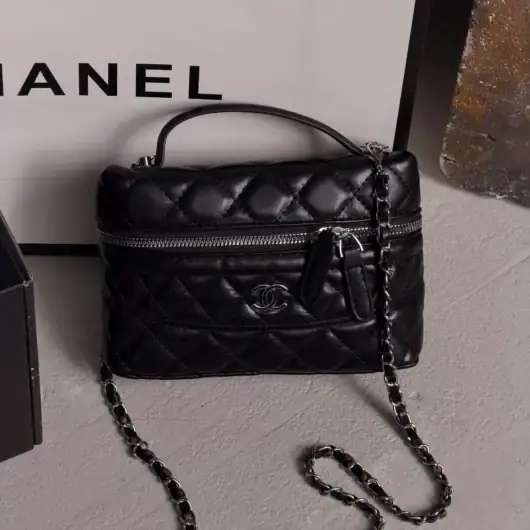 Сумочка Chanel LP 26 Vanity mini чорний