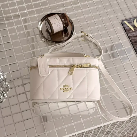 Сумка Coach Rainer Crossbody Bag 18 With Quilting білий