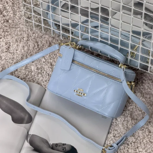 Сумка Coach Rainer Crossbody Bag 18 With Quilting блакитний
