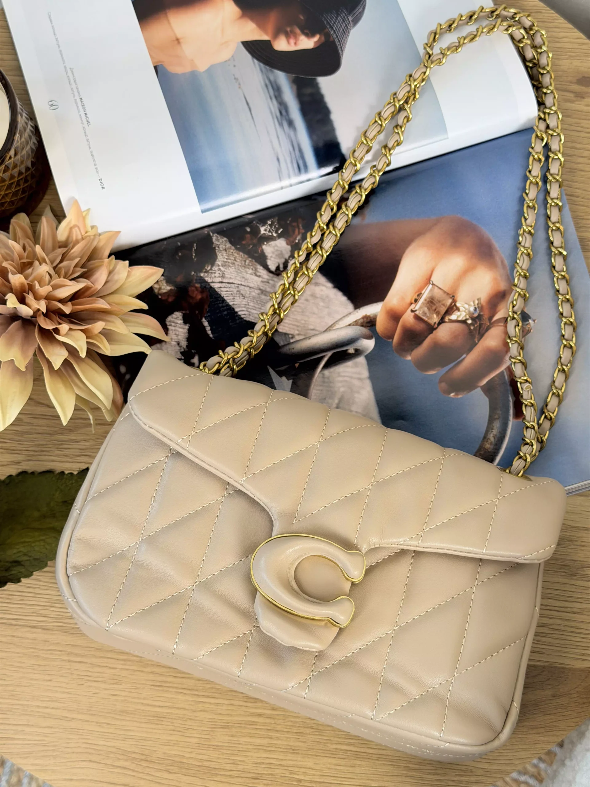 Жіноча сумка Coach Tabby Shoulder Bag 26 Pastel бежевий — изображение 2