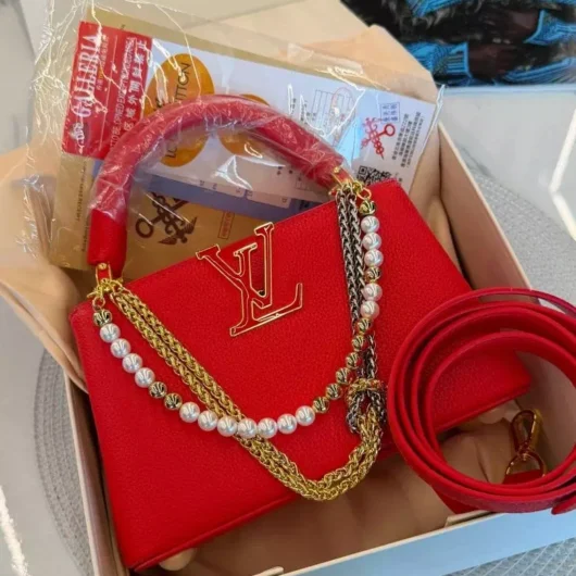 Сумка Louis Vuitton Capucines East-West Mini Premium червоний з перлами